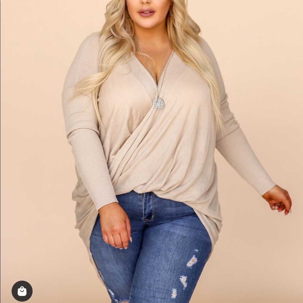 Kikilarue Blouse NEW Large